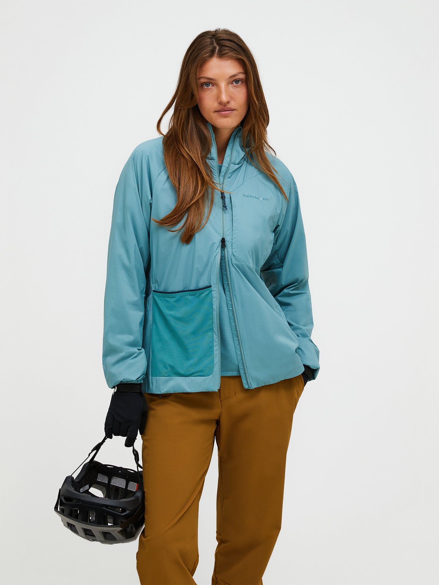 【FW25新着】フリーライト Polartec® Alpha™ インサレーテッド フード ジャケット ウィメンズ