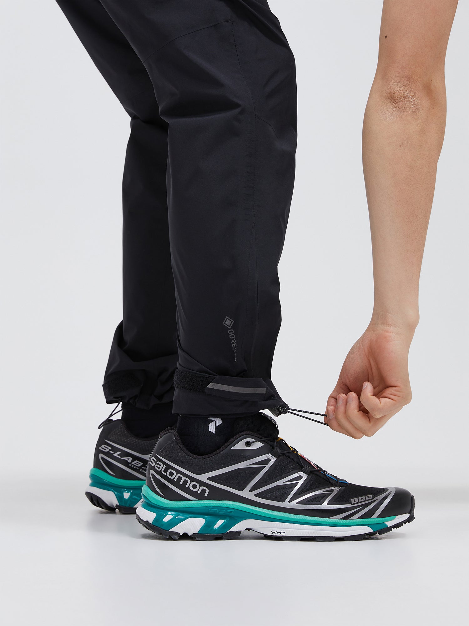 OUTLET】コミューター GORE-TEX 2.5L PACLITE シェルパンツ