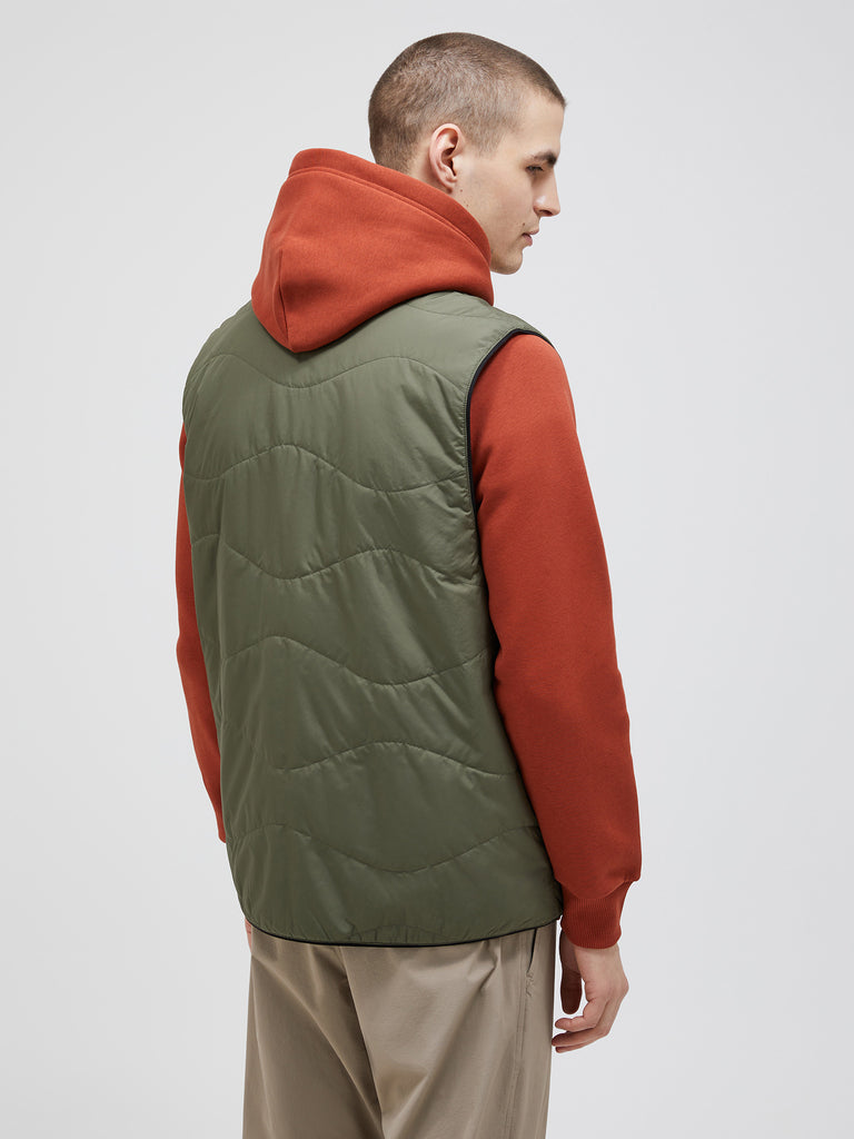 EPTM エピトミ Vest スエード リバーシブル パファー ベスト インサレーテッド リバーシブル ベスト メンズ (SS24) – ピーク