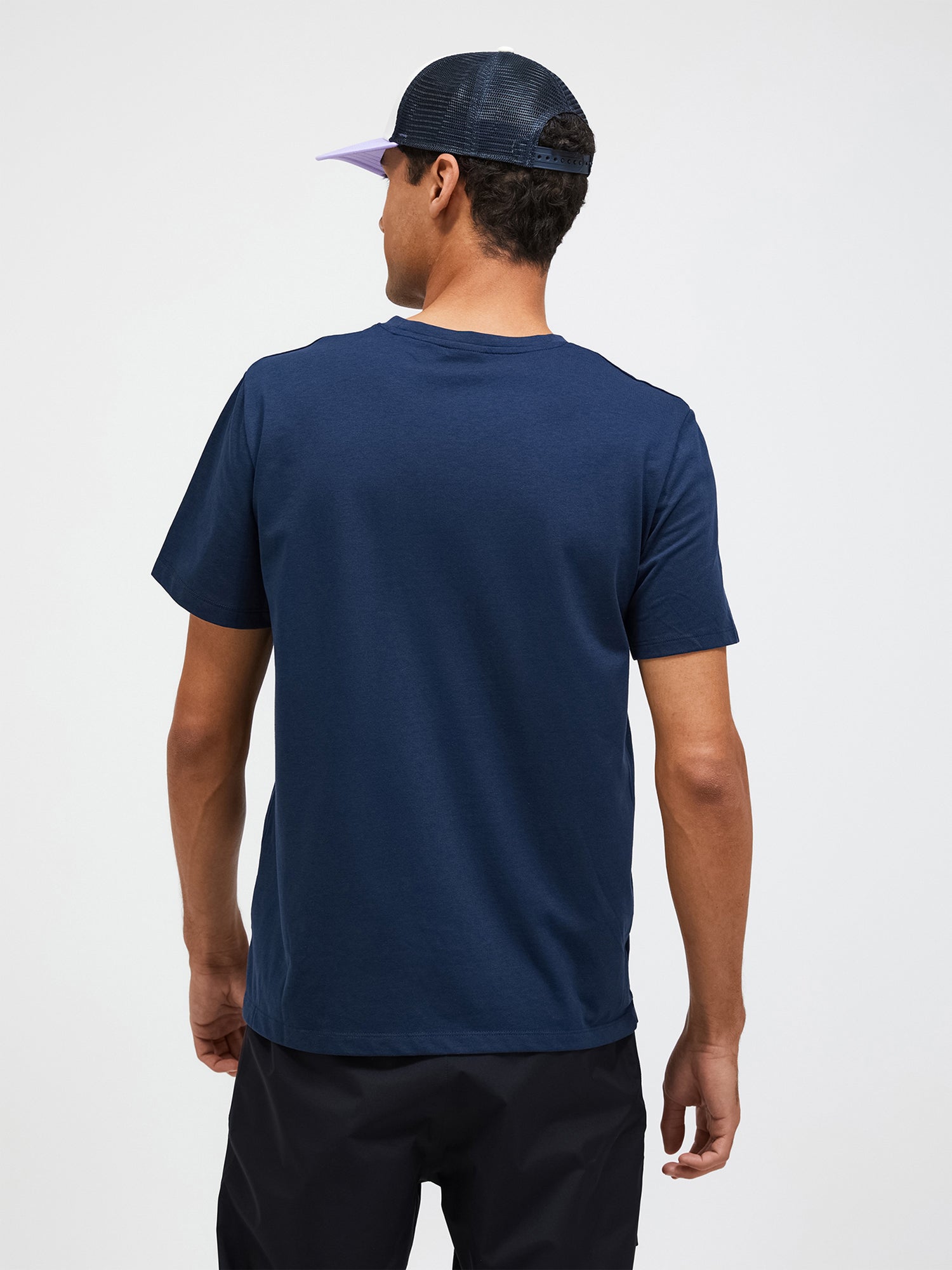 peak Performance Explore Logo 半袖Tシャツ 黒 M 男 G79545-050-M