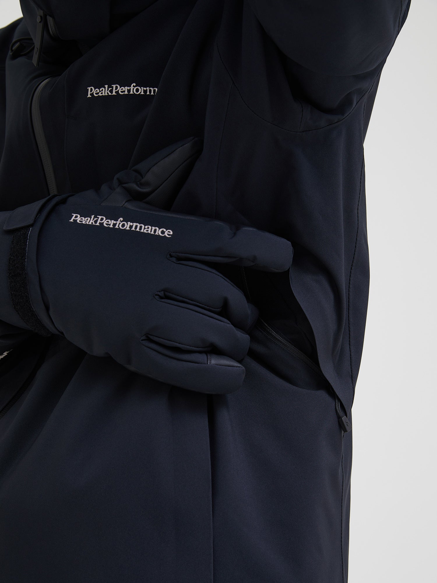 マルーン ジャケット メンズ – ピークパフォーマンス公式