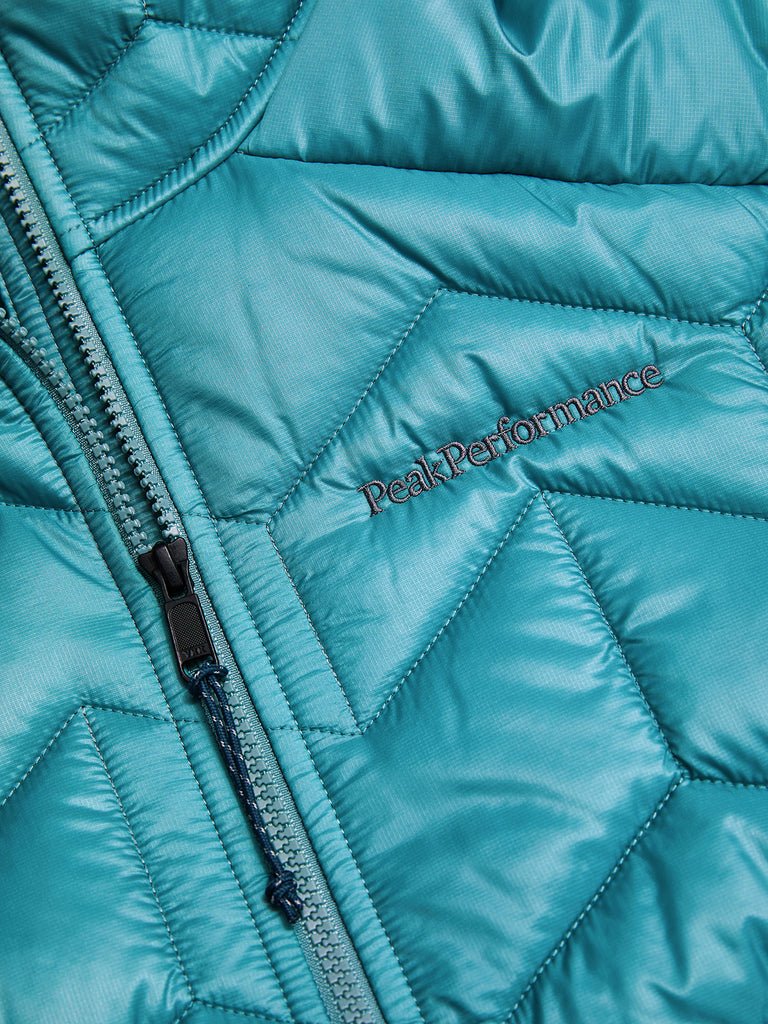 【FW25新着】エレベート インサレーテッド フード ジャケット メンズ
