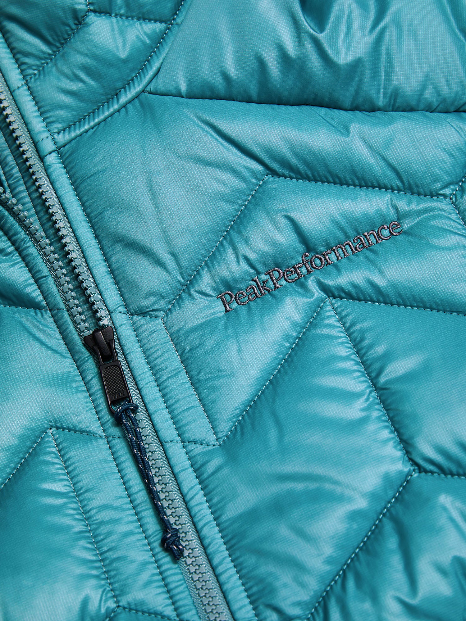 Peak Performance ピークパフォーマンス 中綿 ジャケット 楽天市場】ピークパフォーマンス スキーウェア Peak Performance M