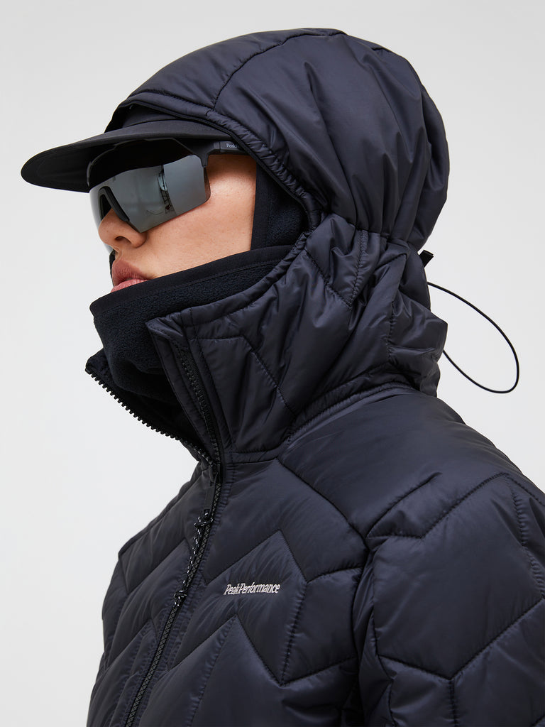 【FW25新着】エレベート インサレーテッド フード ジャケット ウィメンズ
