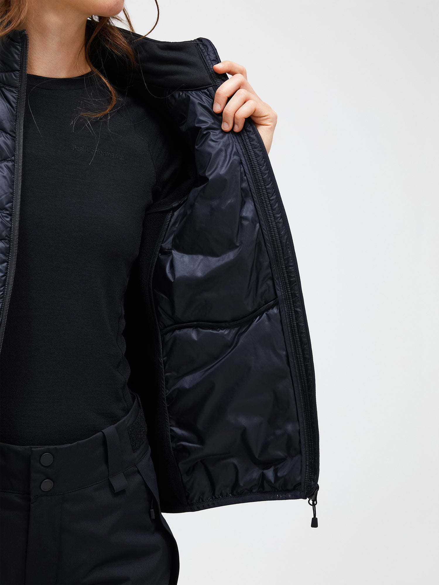Peak Performance ダウンジャケット ダークグレー 女性用 ヘリウム ダウン ジャケット メンズ – ピークパフォーマンス公式