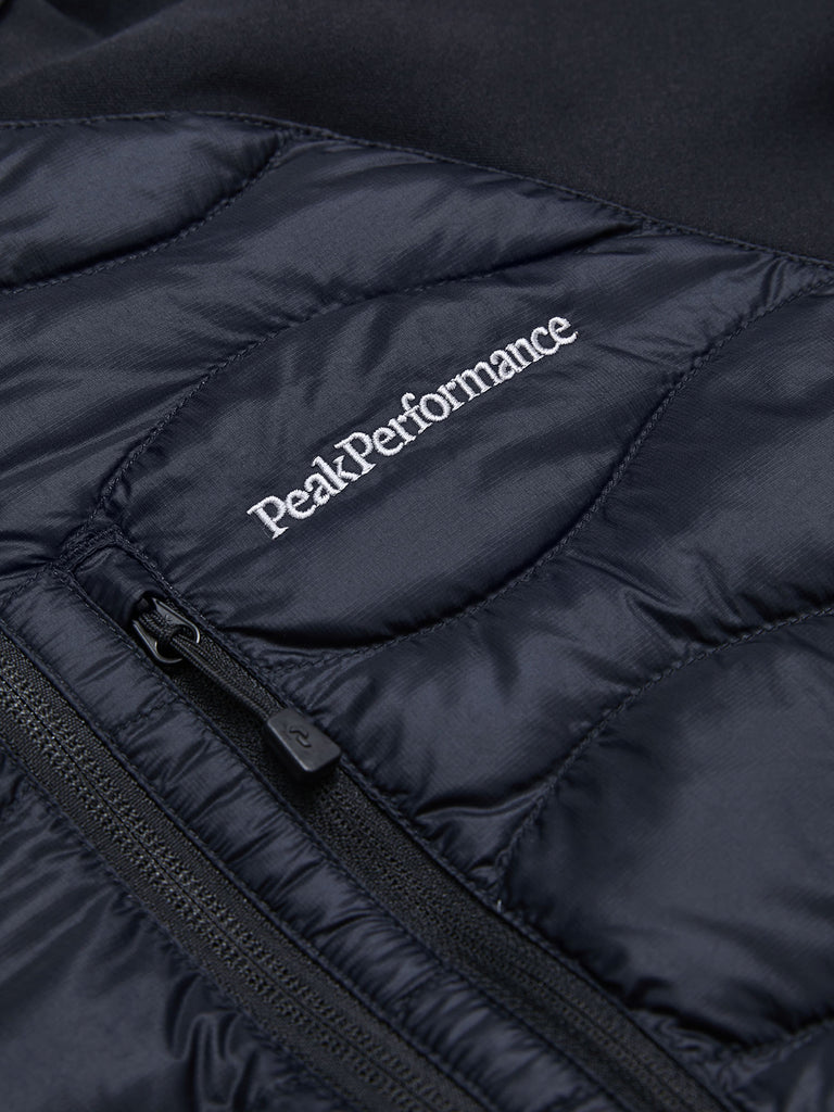 【FW26新着】ヘリウム ハイブリッド ダウン フード ウィメンズ