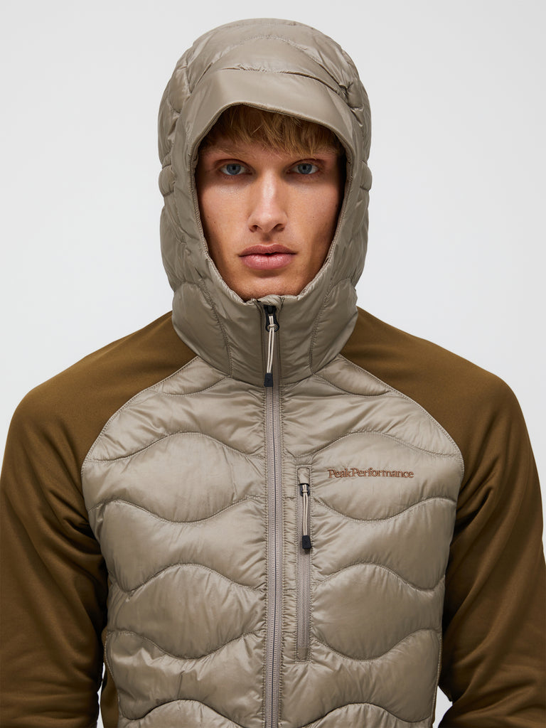 【FW26新着】ヘリウム ハイブリッド ダウン フード メンズ