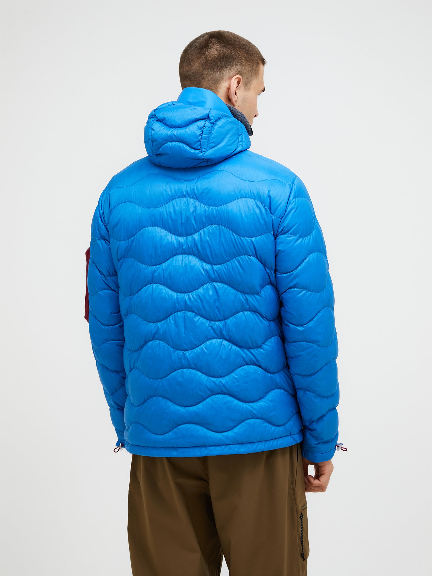 ピークパフォーマンス ヘリウム ダウン フード ジャケット メンズ ネイビー S M Helium Down Hood Jacket – UPLNDオンラインストア