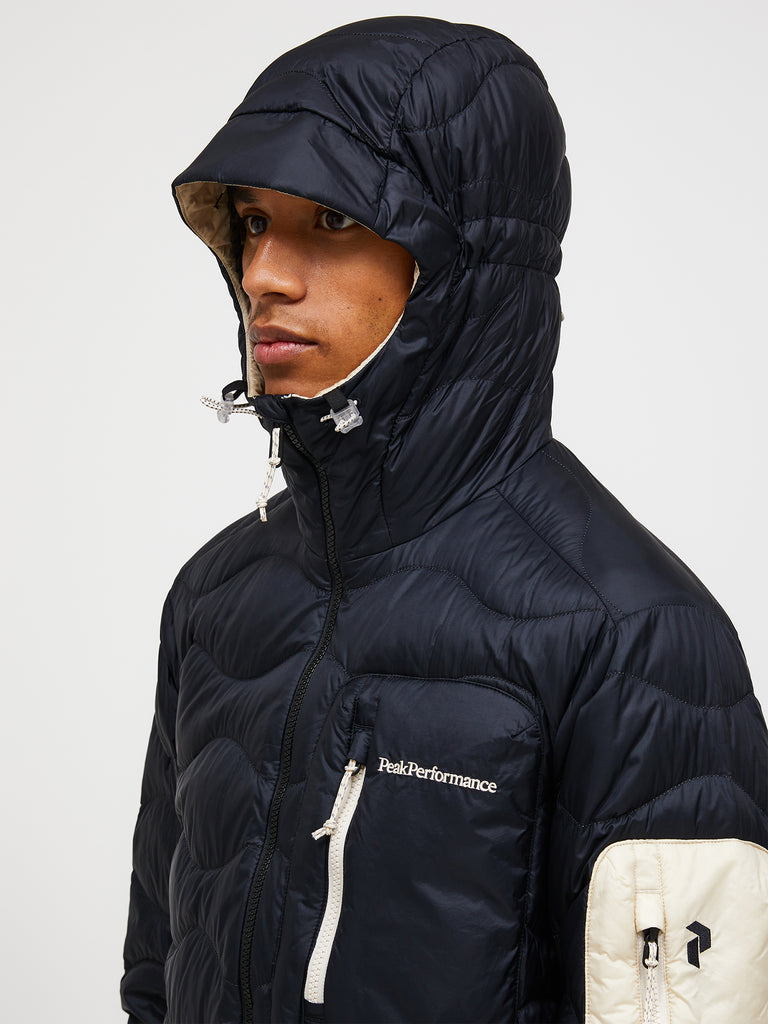【FW26新着】ヘリウム ユーティリティ ダウン フード ジャケット メンズ