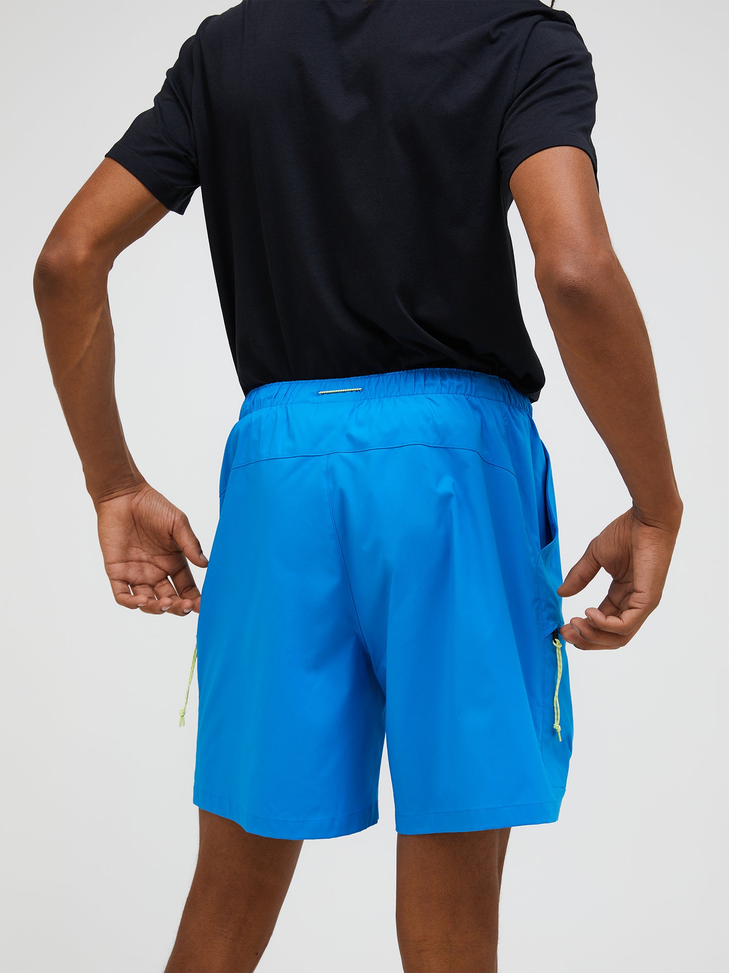 アウトドア カーゴ ショーツ メンズ – ピークパフォーマンス公式