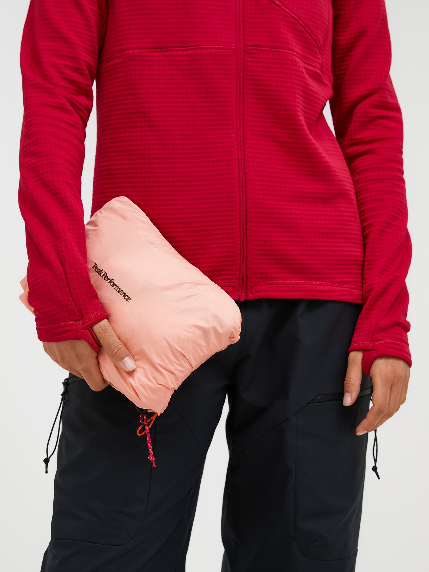 Peak Performance レディース ヘリウム ダウン ベスト 防寒中綿 FW25新着】ヘリウム ユーティリティ ダウン ベスト ウィメンズ