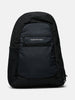 【FW25新着】アウトドア クロスボディ バッグ 8.6L