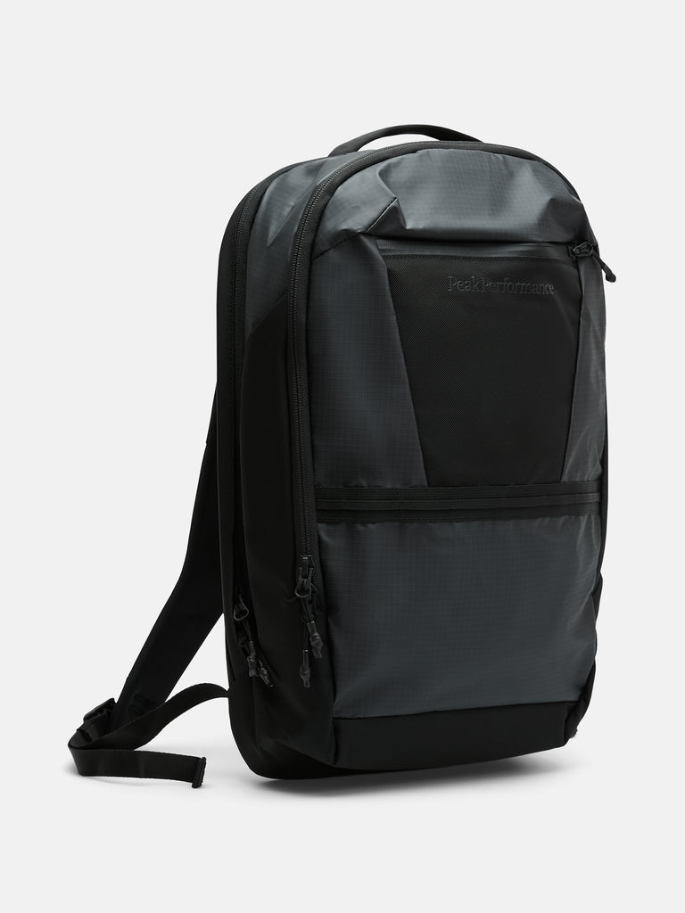 【FW25新着】コミューター バックパック 18.5L