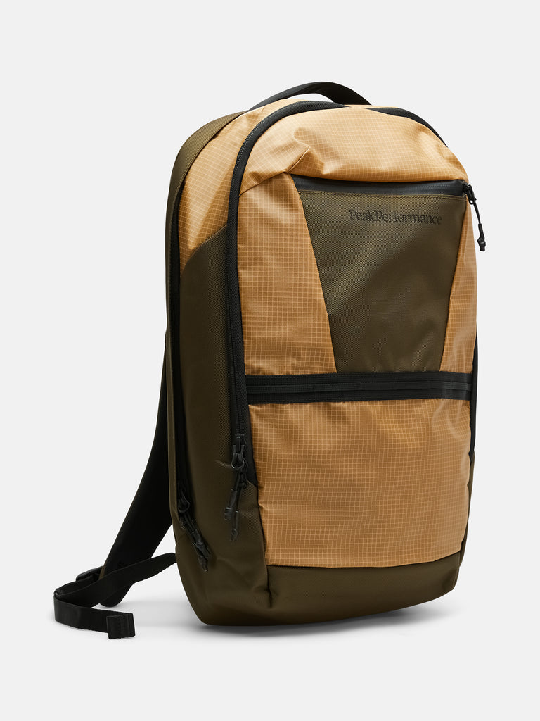【FW25新着】コミューター バックパック 18.5L