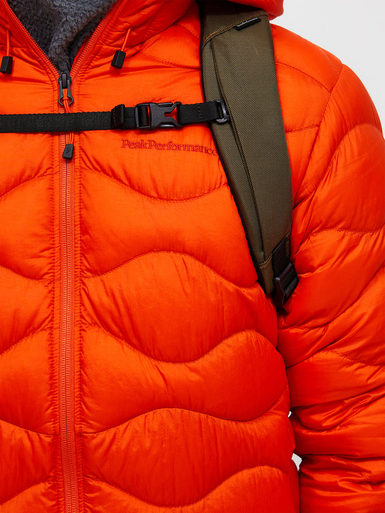 【FW25新着】コミューター バックパック 18.5L