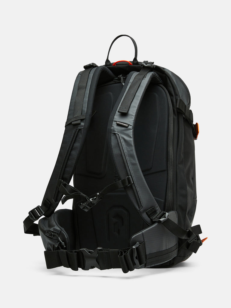 【FW26新着】バーティカル スキー バックパック 20L