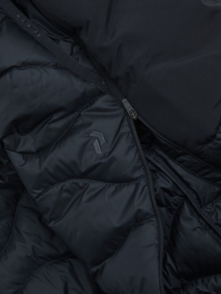 【FW25新着】ヘリウム ダウン ショーツ ウィメンズ