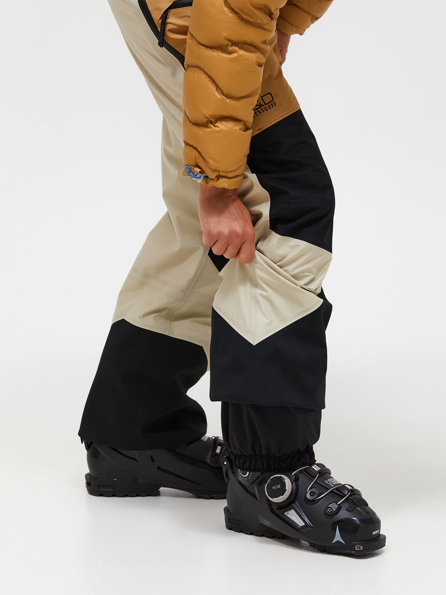 FW25新着】バーティカル GORE-TEX Pro 3L シェル ビブ パンツ