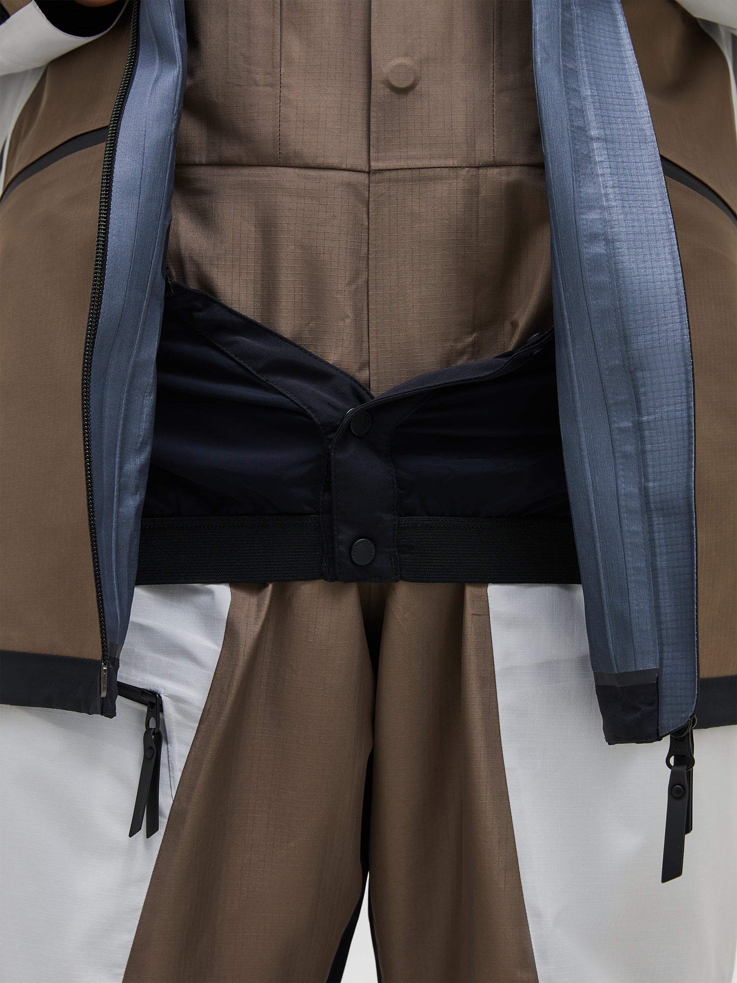 M バーティカル ゴアテックス プロ ジャケット〔メンズ〕 FW26新着】バーティカル GORE-TEX Pro 3L シェル ジャケット メンズ