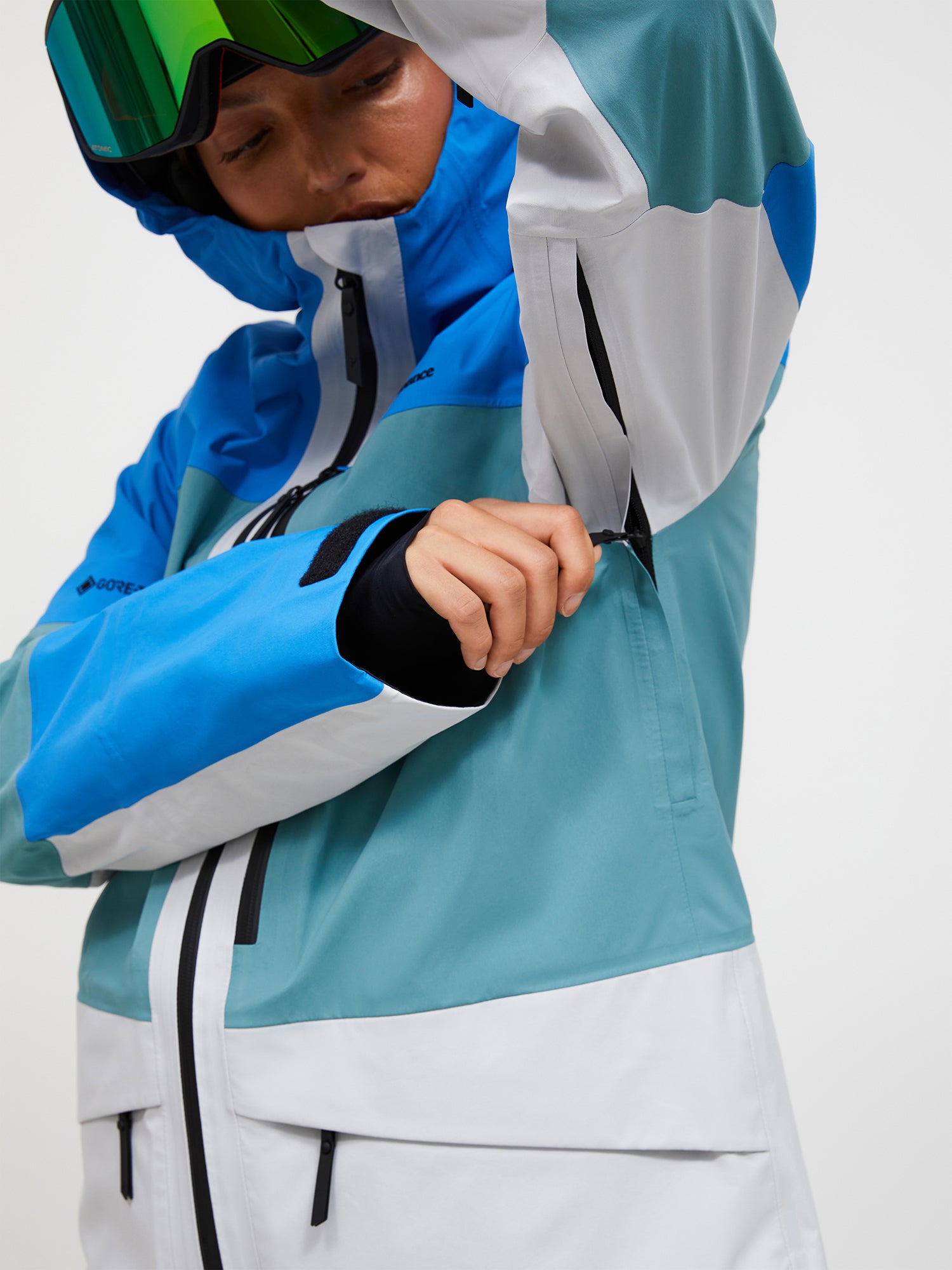 FW25新着】グラビティ GORE-TEX 3L シェル ジャケット