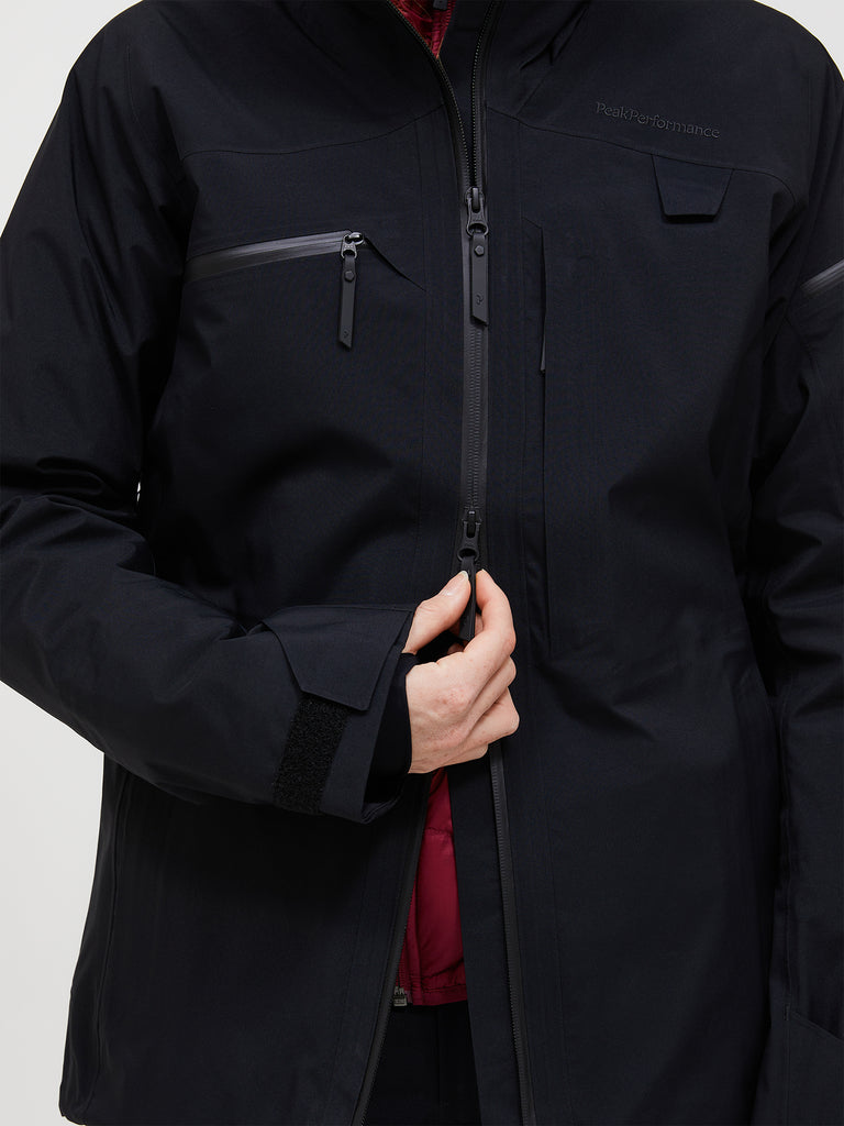 【FW25新着】アルパイン GORE-TEX C-KNIT™ 3L シェル ジャケット ウィメンズ